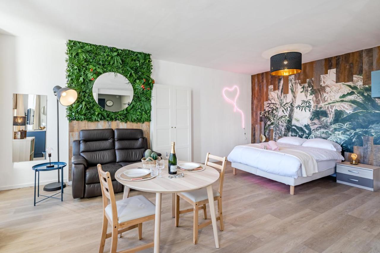 Aurora Lov'Room Proche De Saint Charles 马赛 外观 照片